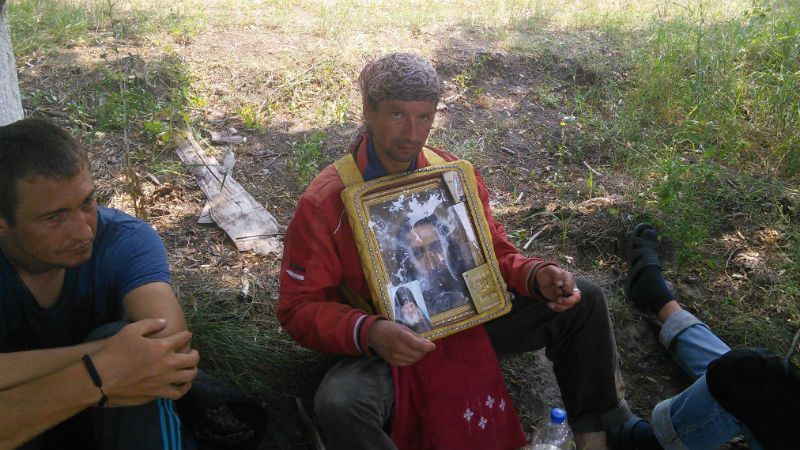 Влаштували привал – учасники ходи готуються до походу на Київ Влаштували привал – учасники ходи готуються до походу на Київ