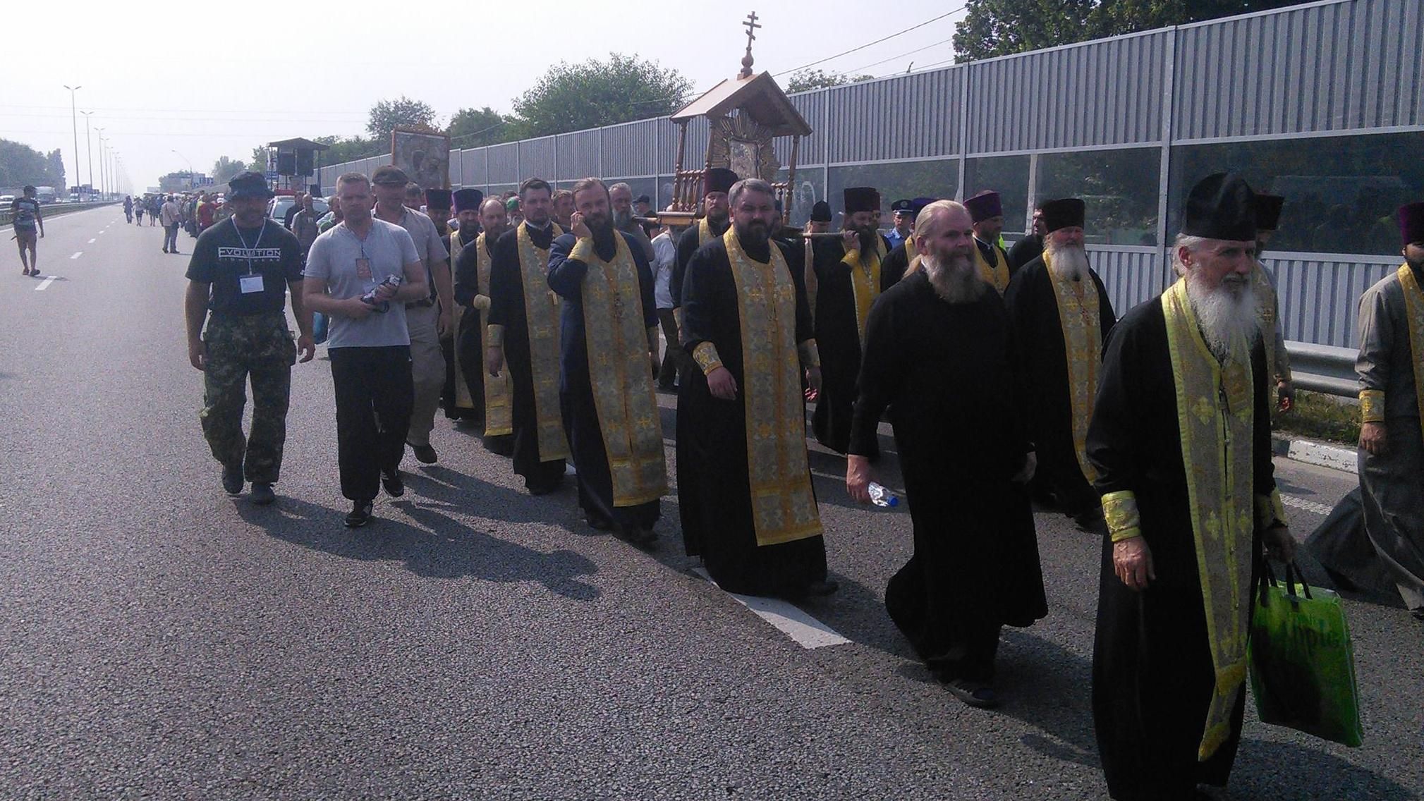 Стало відомо, яка політсила захищає хресний хід у Києві Стало відомо, яка політсила захищає хресний хід у Києві