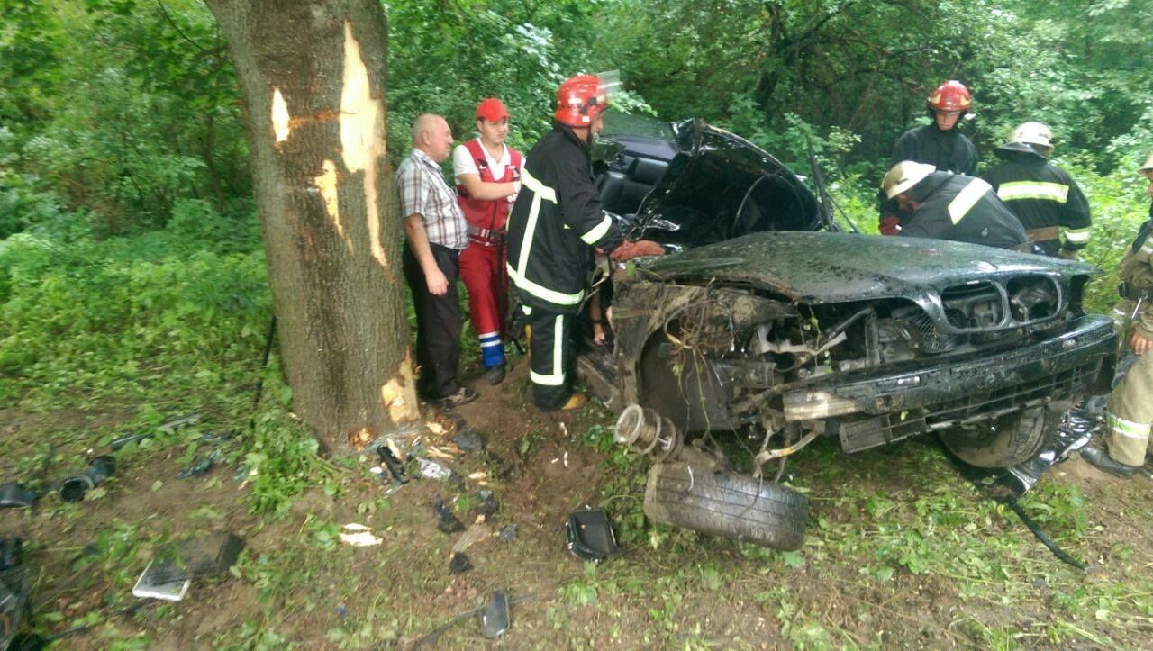 Авто зім'яло у бляшанку на Львівщині, ніхто не вижив