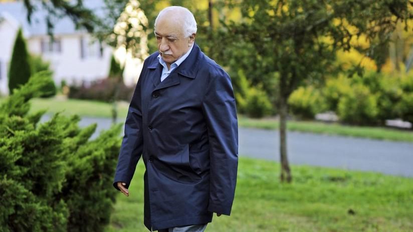 Турки хотят превратить дом Гюлена в общественный туалет Турки хотят превратить дом Гюлена в общественный туалет