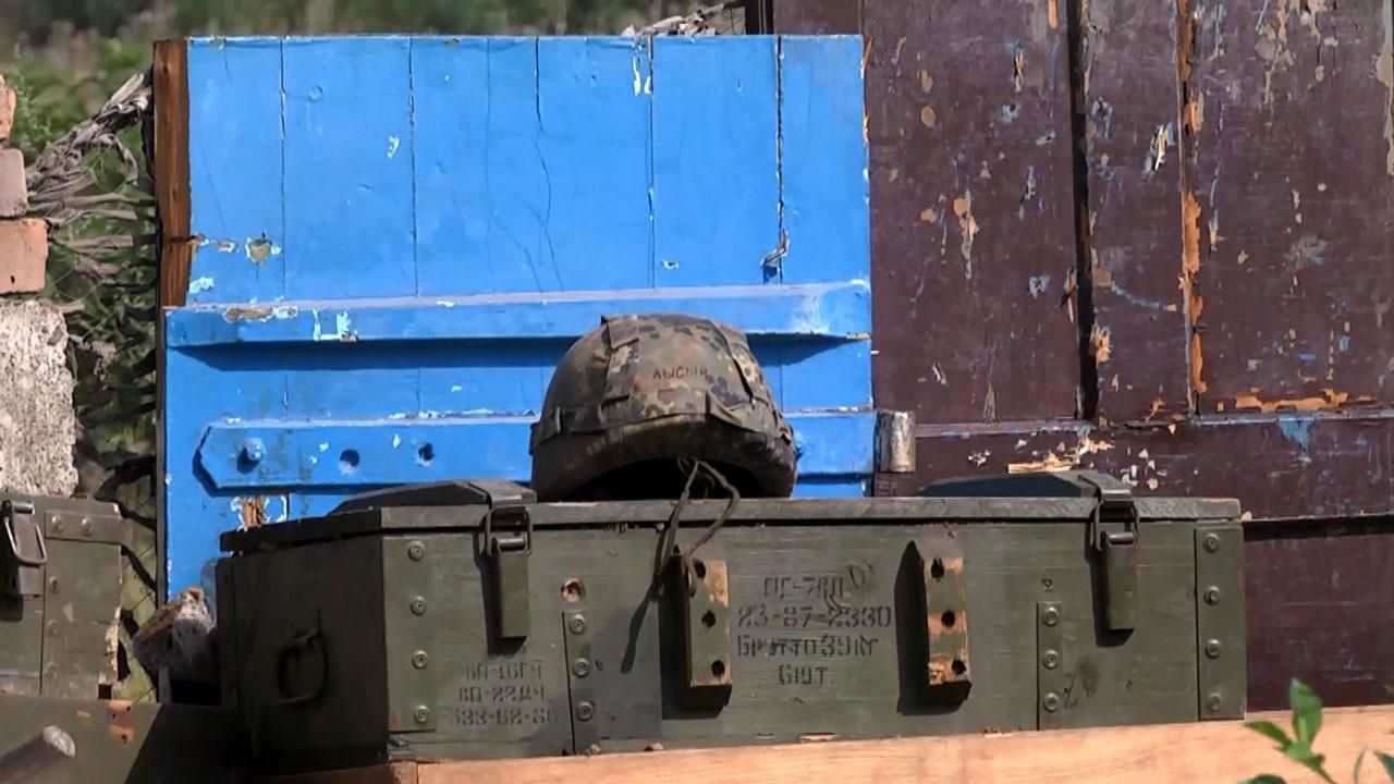 Бойовики показово риють окопи під Дебальцевим
Бойовики показово риють окопи під Дебальцевим