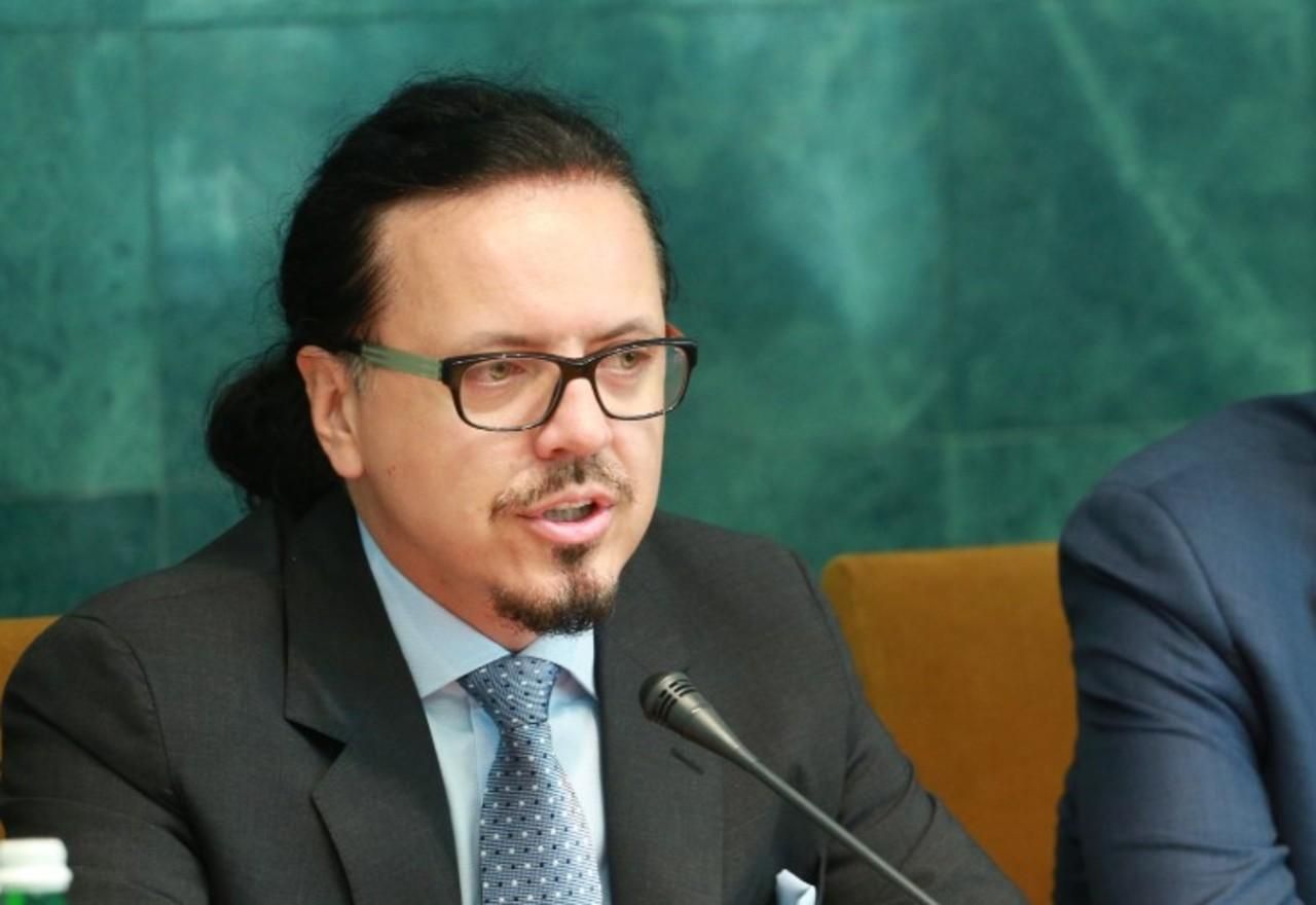 Бальчун рассказал о первых проблемах в "Укрзализныце" Бальчун рассказал о первых проблемах в "Укрзализныце"