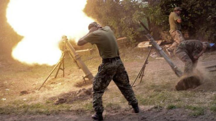 Бойовики відкрили вогонь із забороненої зброї відразу на двох напрямках