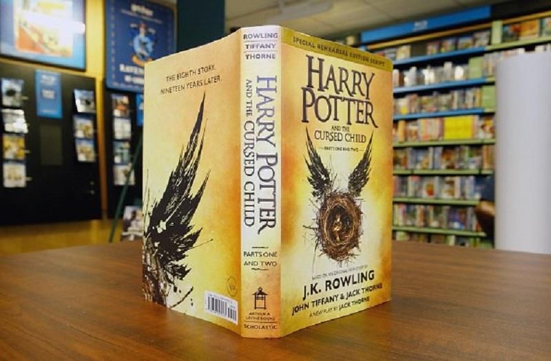 Стало известно, когда новую книгу о Гарри Поттере напечатают на украинском Стало известно, когда новую книгу о Гарри Поттере напечатают на украинском