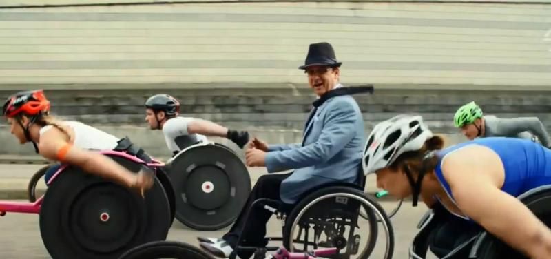 Впечатляющее видео о необычайных людях с ограниченными возможностями Впечатляющее видео о необычайных людях с ограниченными возможностями