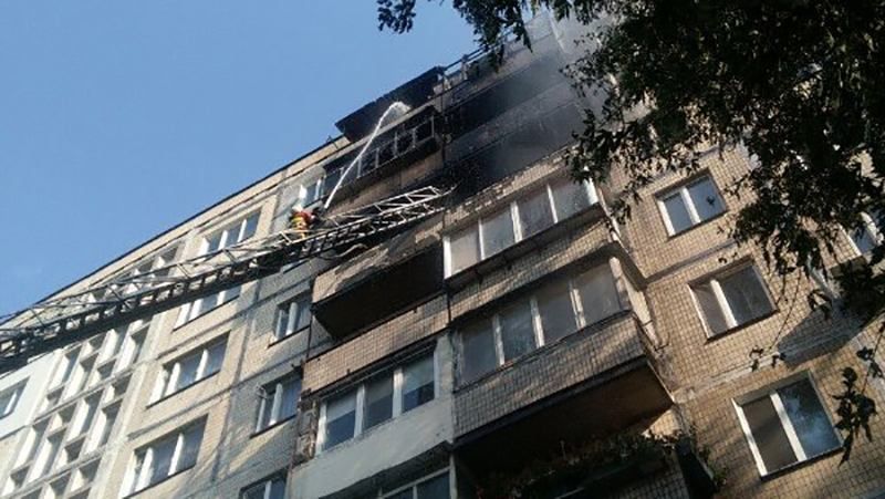 Небезпечна пожежа у Києві: є травмовані, вдалося врятувати дітей