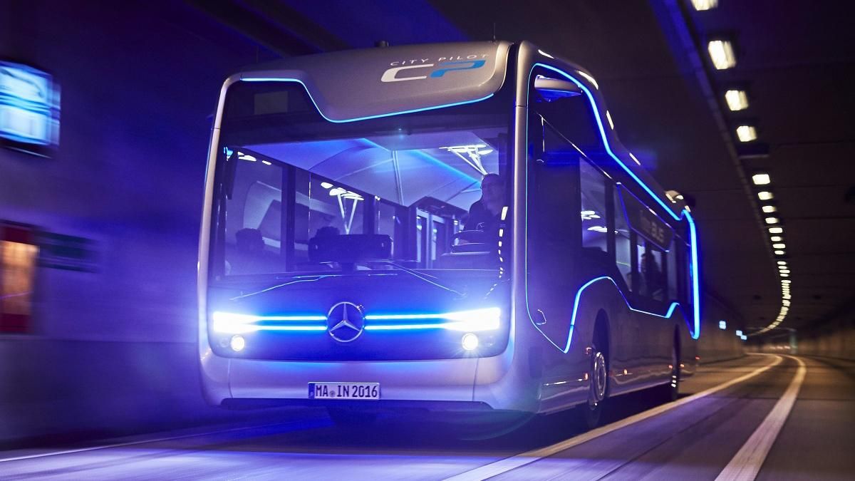 Mercedes розробив неймовірний автобус з автопілотом