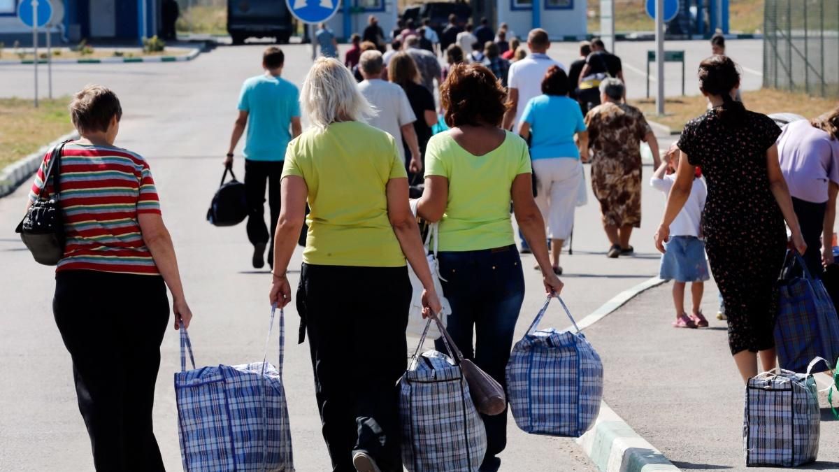 В Украине создали единый реестр внутренне перемещенных лиц В Украине создали единый реестр внутренне перемещенных лиц