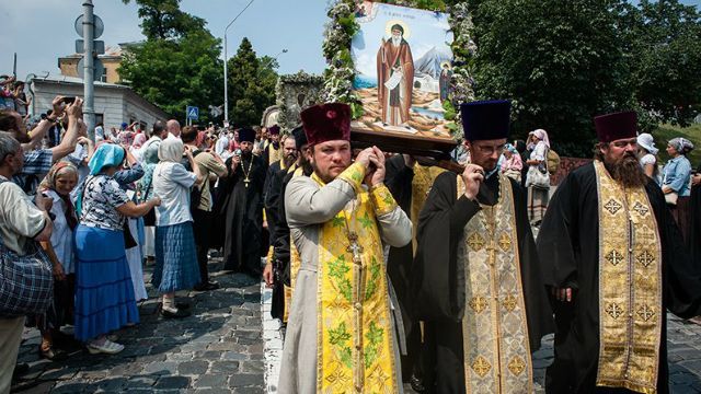 В СБУ розповіли, яких провокаторів виявили у "хресній ході" УПЦ МП В СБУ розповіли, яких провокаторів виявили у "хресній ході" УПЦ МП