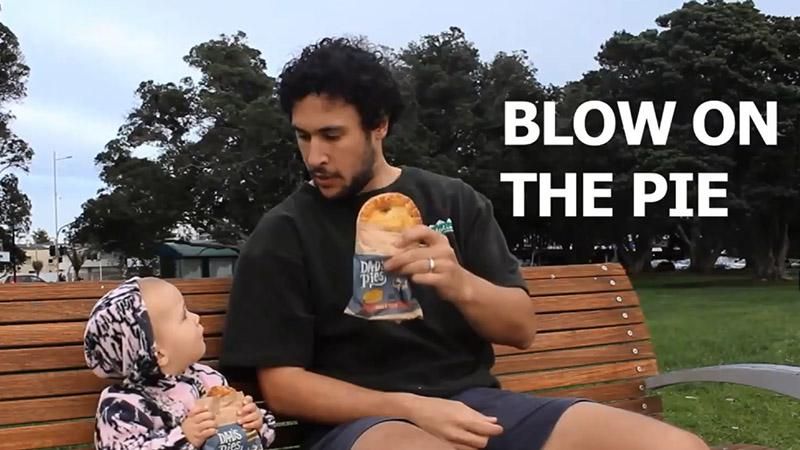 Видеоблоггер показал, как стать "крутым" папочкой