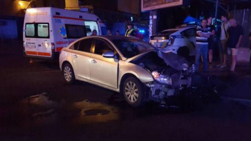 Полицейские совершили ДТП в Киеве: есть пострадавшие Полицейские совершили ДТП в Киеве: есть пострадавшие