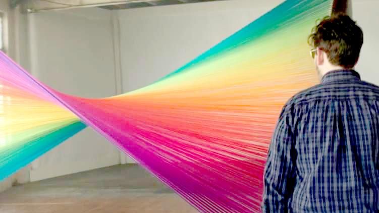 Невероятные реакции дальтоников, которые впервые видят весь спектр цветов Невероятные реакции дальтоников, которые впервые видят весь спектр цветов