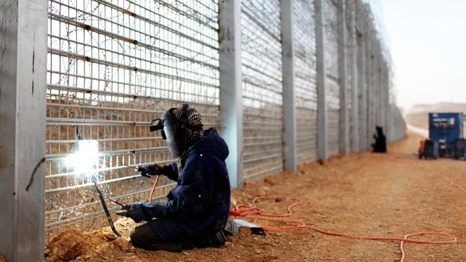 Як виглядає проект "Стіна" сьогодні: з'явились нові фото Як виглядає проект "Стіна" сьогодні: з'явились нові фото