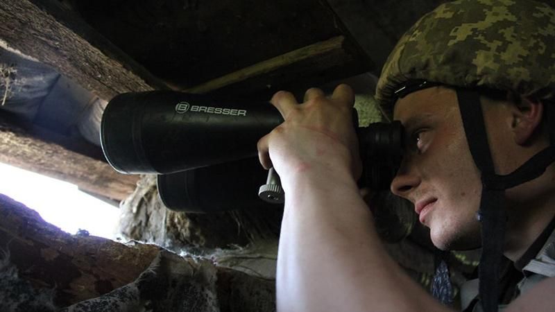 Активные боевые действия на Донбассе: ранены двое военных