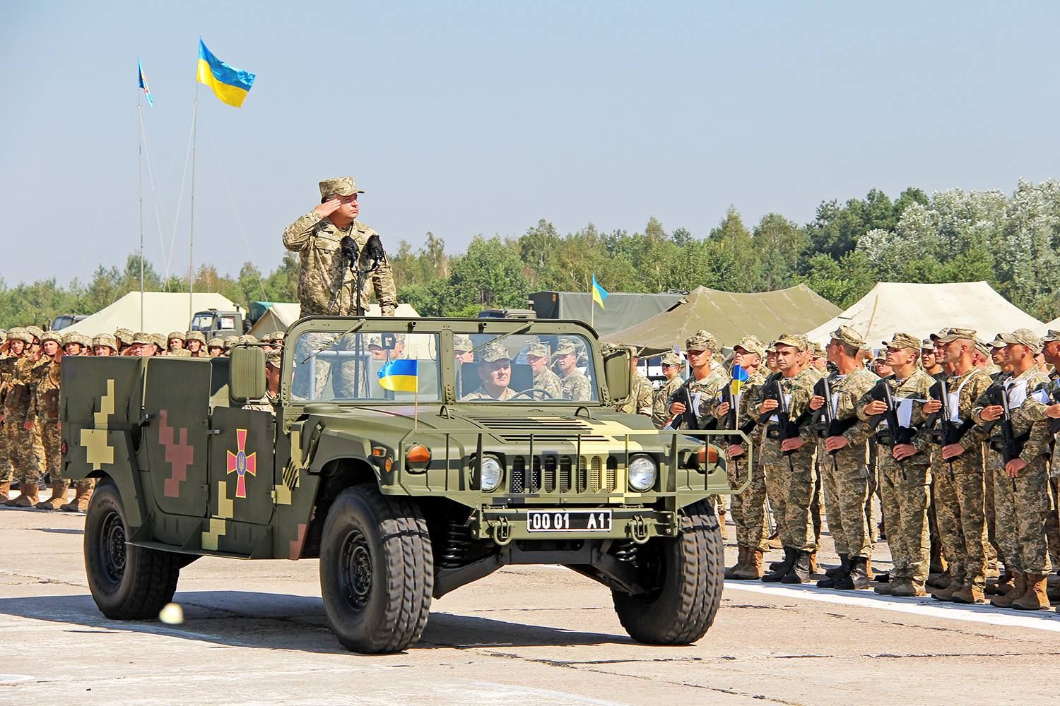 Стало известно, сколько военных выведут на парад ко Дню Независимости