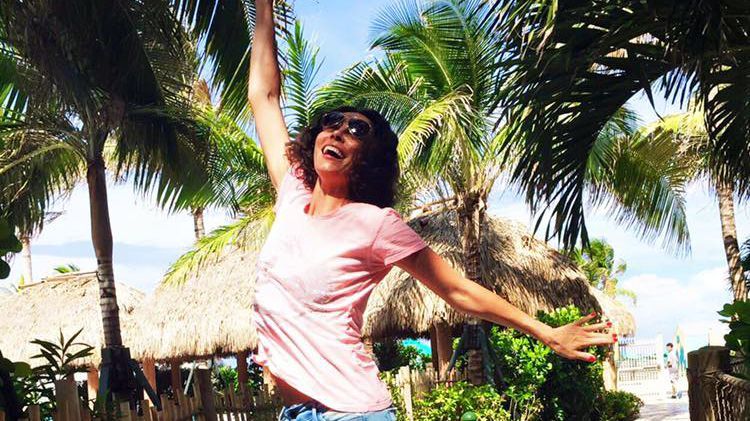 Как жена Кличко-старшего отдыхает в Греции Как жена Кличко-старшего отдыхает в Греции