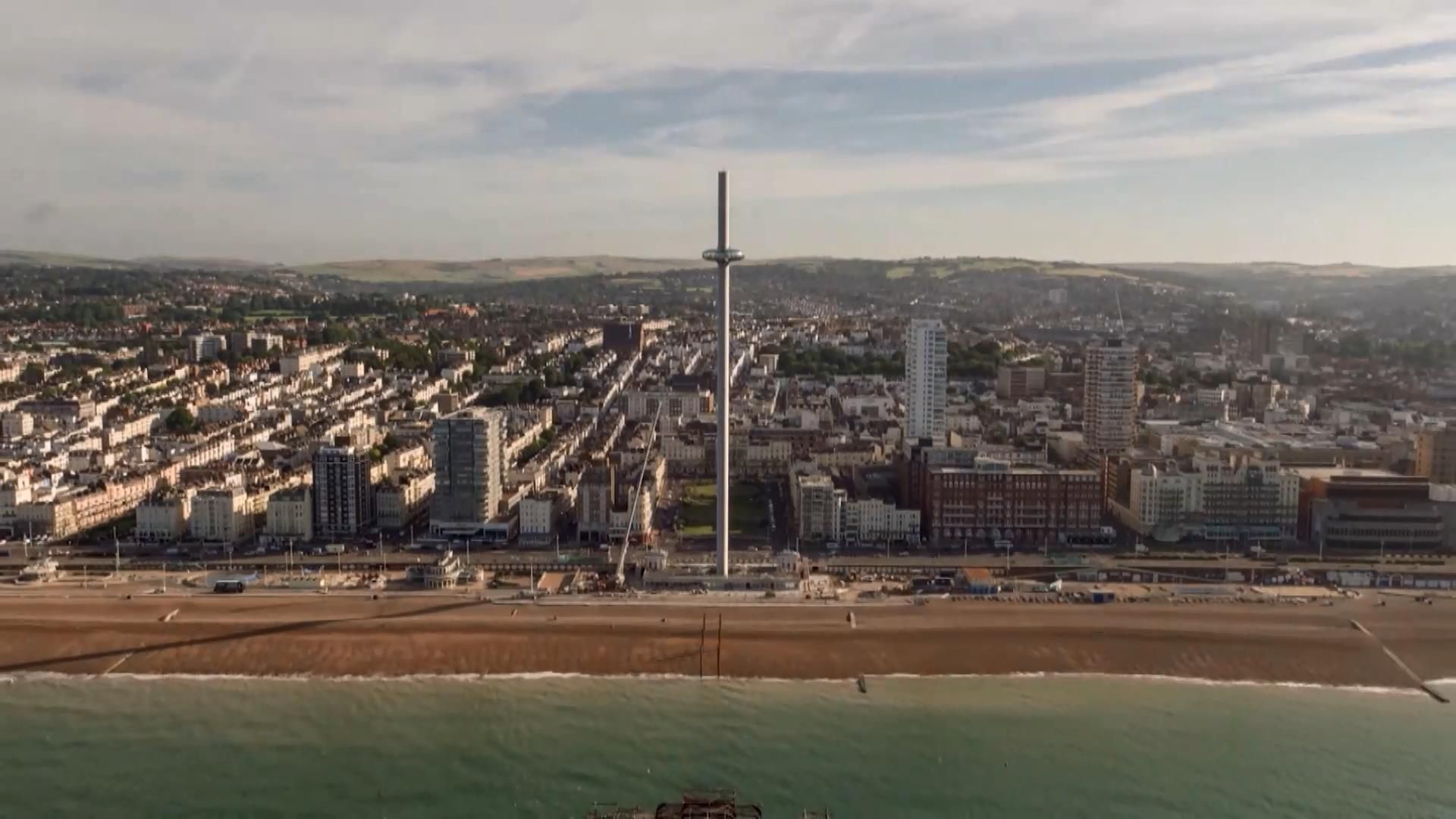 Оглядовий майданчик на висоті пташиного польоту відкрили у Британії Оглядовий майданчик на висоті пташиного польоту відкрили у Британії