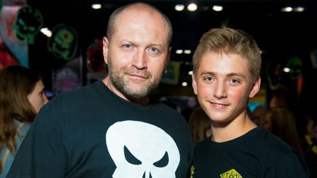 Светская жизнь Березы – нардеп пришел на премьеру "Отряда самоубийц" Светская жизнь Березы – нардеп пришел на премьеру "Отряда самоубийц"