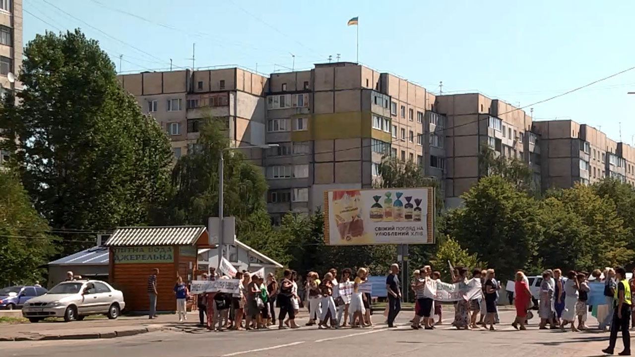 Работники роддома во Львове требуют средств на реконструкцию