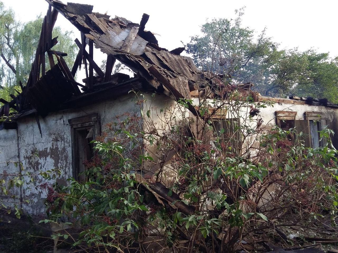 Боевики превратили часть города в Донецкой области в ужасную руину
