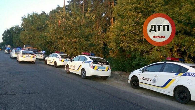 Вісім патрульних авто кинулися переслідувати порушника: з’явилися фото 