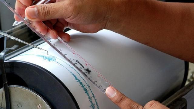 Землетрясение в Донецкой области – это естественное явление, а не взрыв, – ученый Землетрясение в Донецкой области – это естественное явление, а не взрыв, – ученый