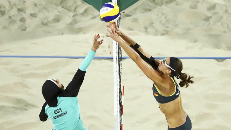 Хіджаб замість купальника: чим вражає найсексуальніший вид спорту на Олімпіаді Хіджаб замість купальника: чим вражає найсексуальніший вид спорту на Олімпіаді