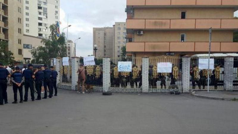 Под судом над "Торнадо" вновь схватки Под судом над "Торнадо" вновь схватки