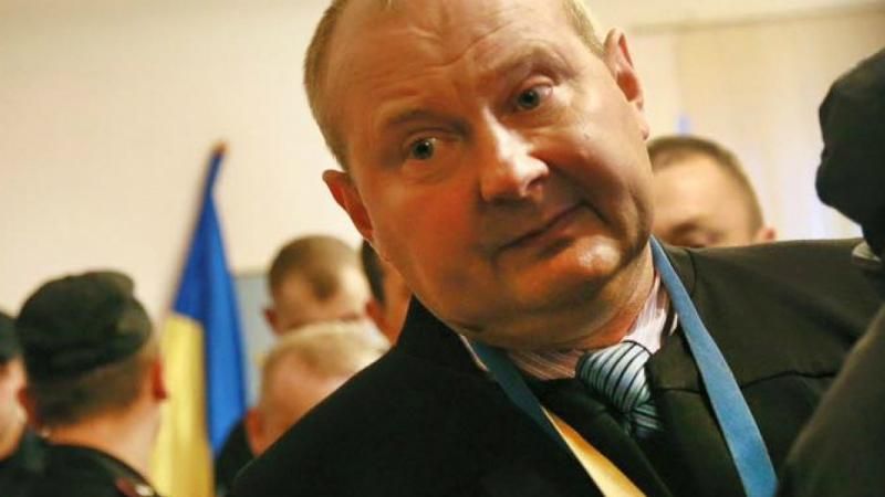 В Луценка сподіваються, що заради Чауса Рада збереться на позачергову сесію В Луценка сподіваються, що заради Чауса Рада збереться на позачергову сесію