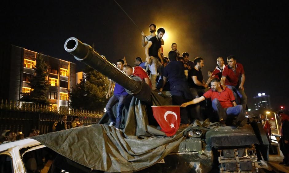 Турецький військовий попросив політичного притулку у США Турецький військовий попросив політичного притулку у США