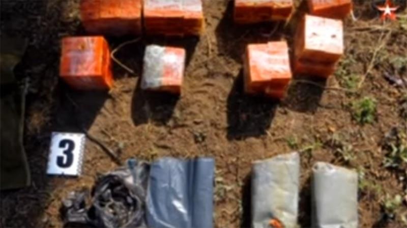 У мережі з'явилося відео затримання "українських диверсантів" У мережі з'явилося відео затримання "українських диверсантів"