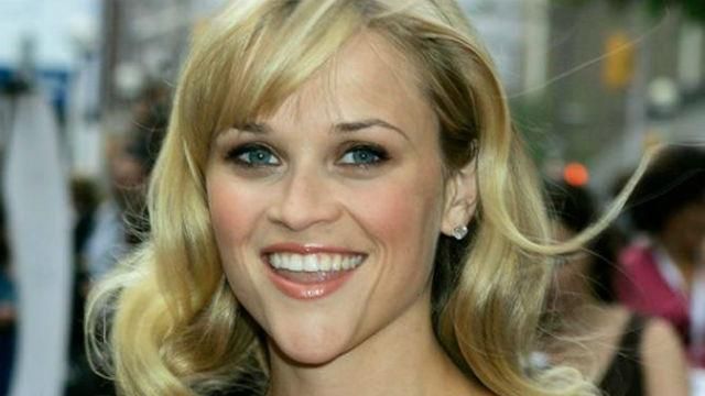 Голливудская звезда выгуляла вышиванку в Венеции Голливудская звезда выгуляла вышиванку в Венеции