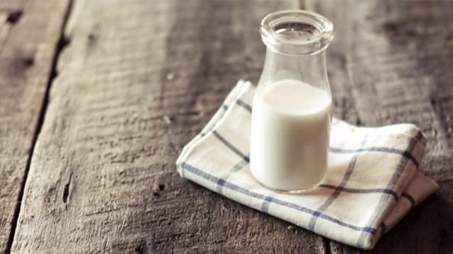 Чому варто пити менше молока: факти, які здивують