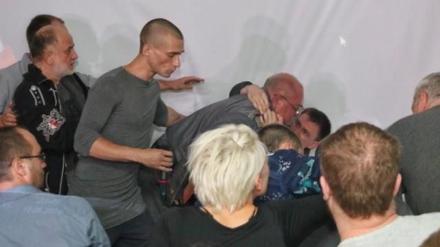 Різанина на зустрічі з Павленським в Одесі: від серцевого нападу помер охоронець