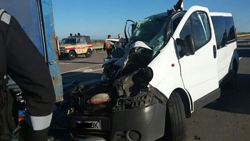 Шокуюча аварія на Миколаївщині: з’явились нові подробиці і фото Шокуюча аварія на Миколаївщині: з’явились нові подробиці і фото