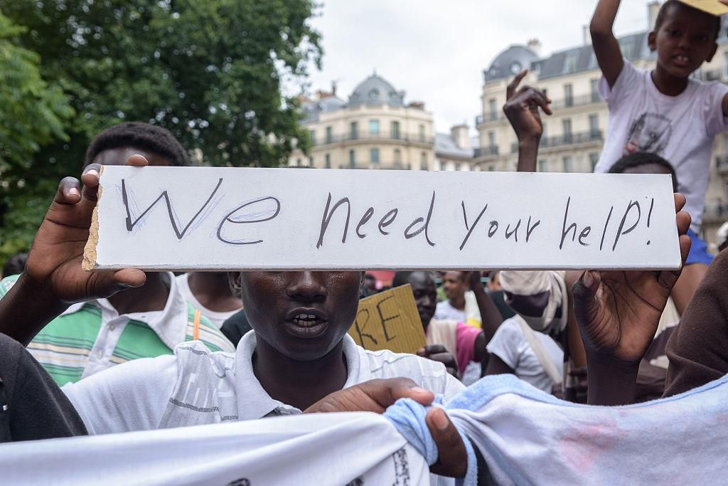 Меркель попытается трудоустроить беженцев Меркель попытается трудоустроить беженцев