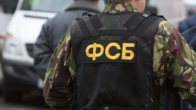 Російські ЗМІ повідомили про затримання чергових "українських диверсантів" Російські ЗМІ повідомили про затримання чергових "українських диверсантів"