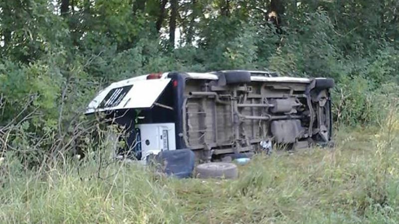 Автобус із паломниками перекинувся на Хмельниччині Автобус із паломниками перекинувся на Хмельниччині