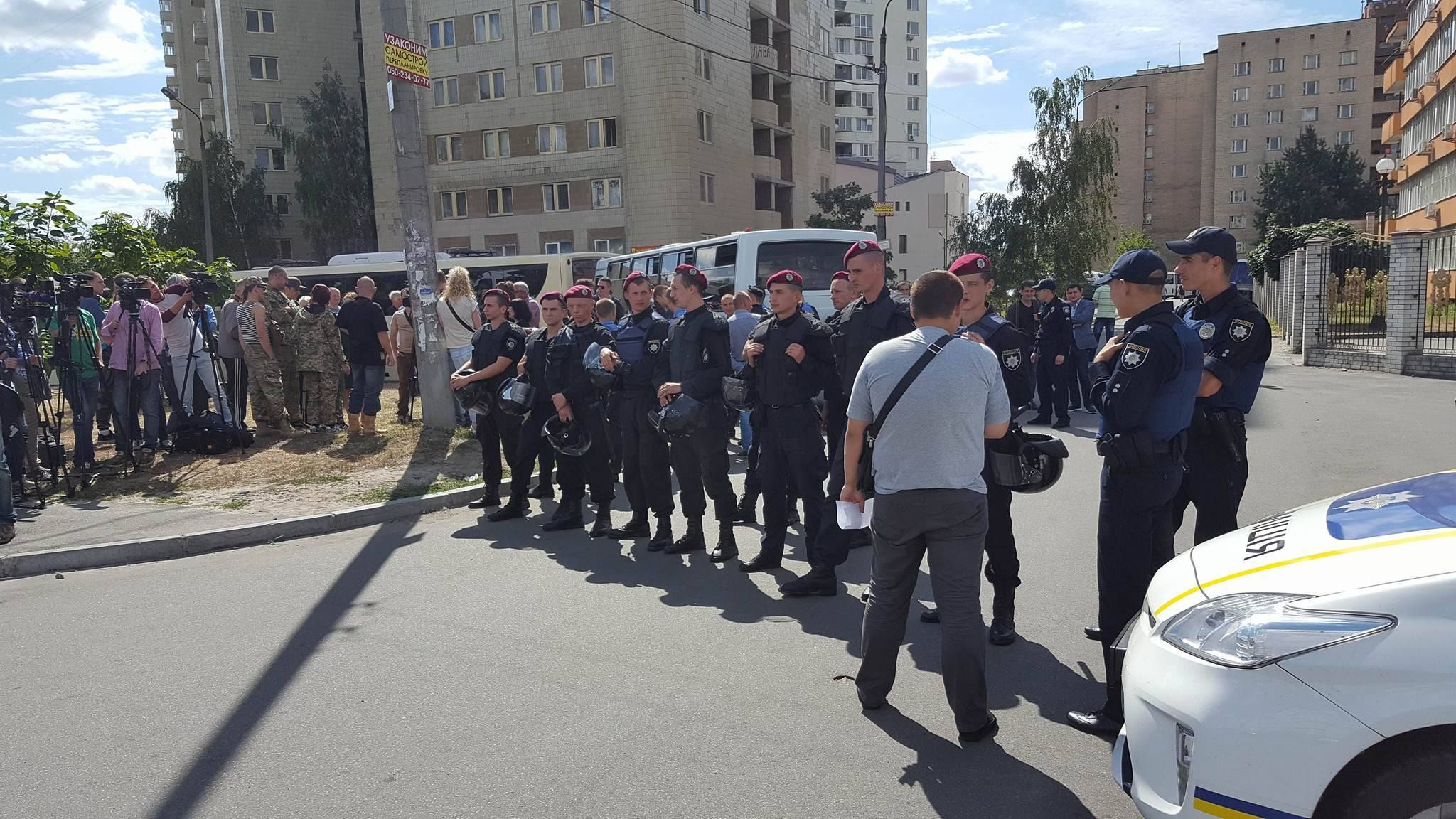 Суд перенес рассмотрение дела над бойцами "Торнадо" Суд перенес рассмотрение дела над бойцами "Торнадо"