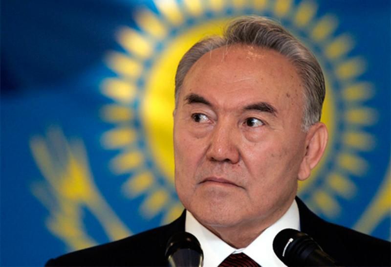 Назарбаев рассказал, что мешает Порошенко принять решение о статусе Донбасса