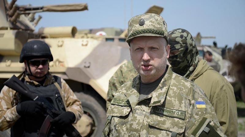 Турчинов назвав два сценарії війни на Донбасі