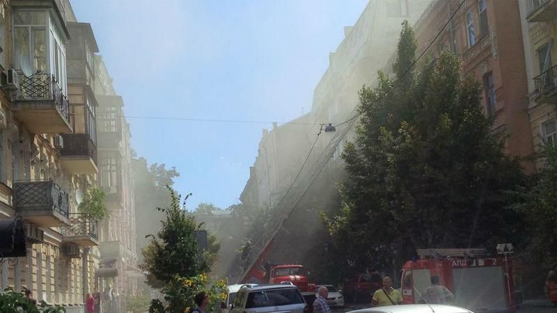 В центре Киева горел жилой дом В центре Киева горел жилой дом