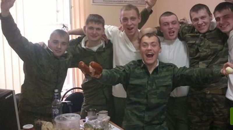 П'яні пригоди російських військових на Донбасі: важкі травми та смерть 