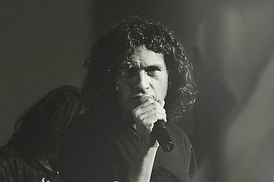 Топ-6 клипов "Скрябина": о боли, местах счастливых людей и маме