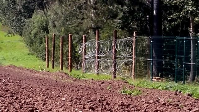 Росія вирішила захиститись від Польщі "Стіною" Росія вирішила захиститись від Польщі "Стіною"