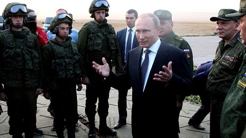 Путін готується до ядерної війни, Янукович проти Порошенка, – найголовніше за добу 