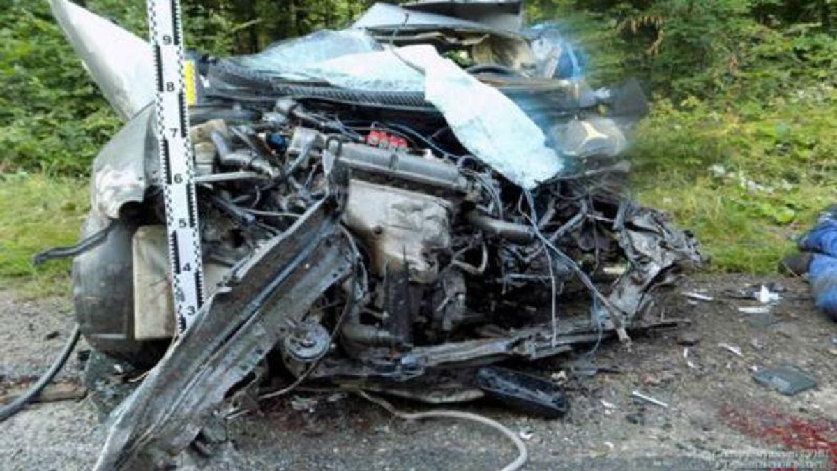 Одразу 3 машини зіштовхнулись на Тернопільщині: є загиблі (фото 18+)