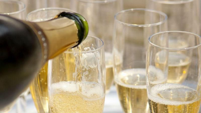 Ученые доказали пользу шампанского