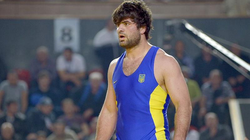 Украинец осилил россиянина в вольной борьбе