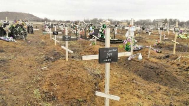 Бойовики почали таємно вивозити тіла загиблих в Росію Бойовики почали таємно вивозити тіла загиблих в Росію